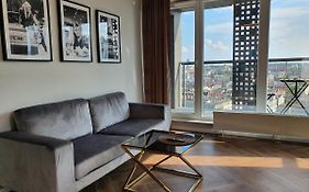 15 piętro SOKOLSKA 30 TOWERS apartments - NEW - LUX - PARKING - SAUNA - GYM-&THE BEST VIEW in KATOWICE